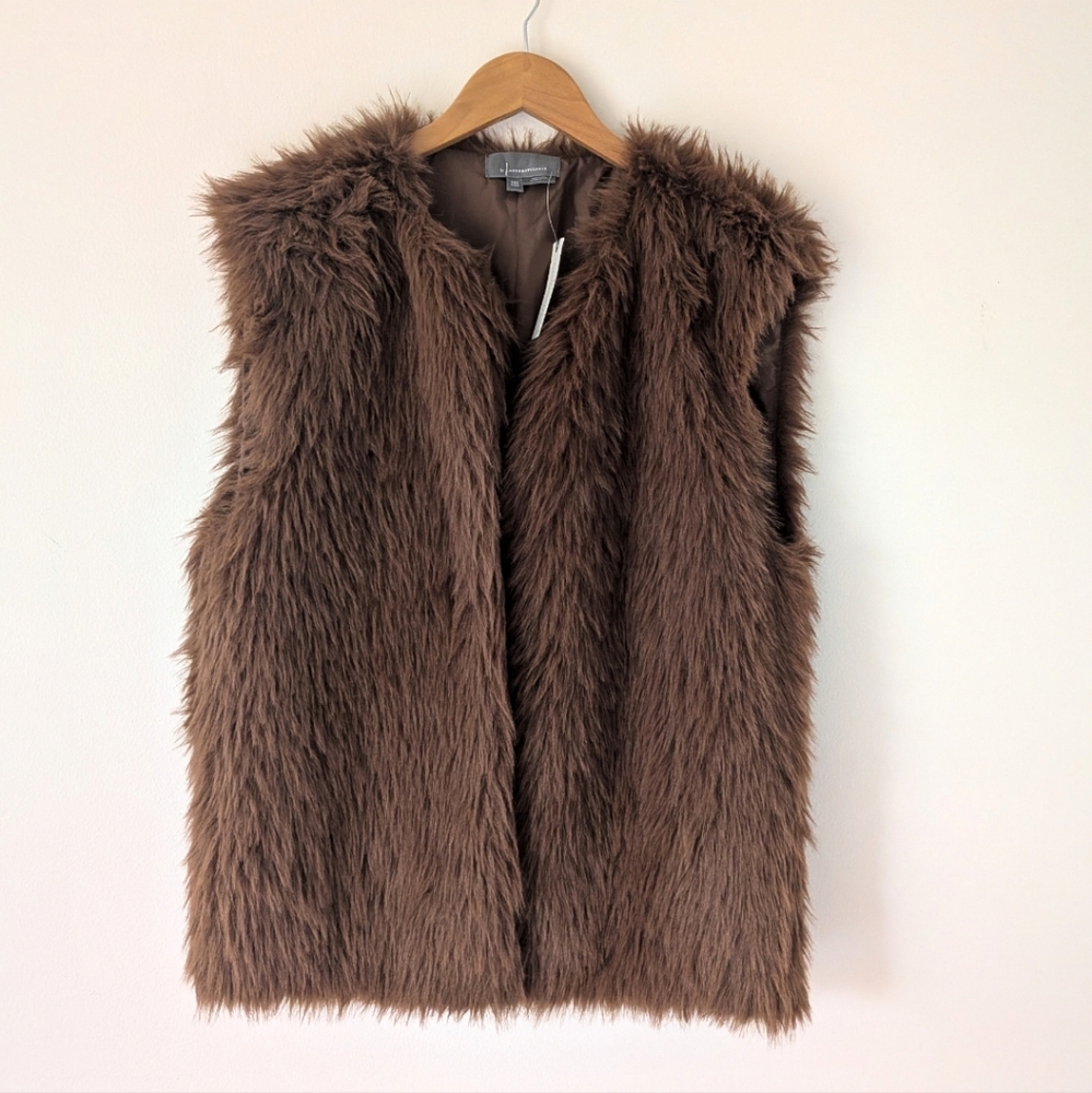Anthropologie Faux Fur Brown Vest - Picture 2 of 10